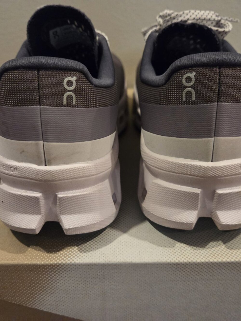 On Cloudswift Women’s Sneakers - Charcoal Gray - Picture 4 of 8
